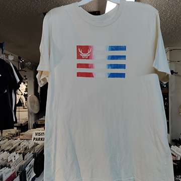 Deer Flag Tshirt Medium l USED