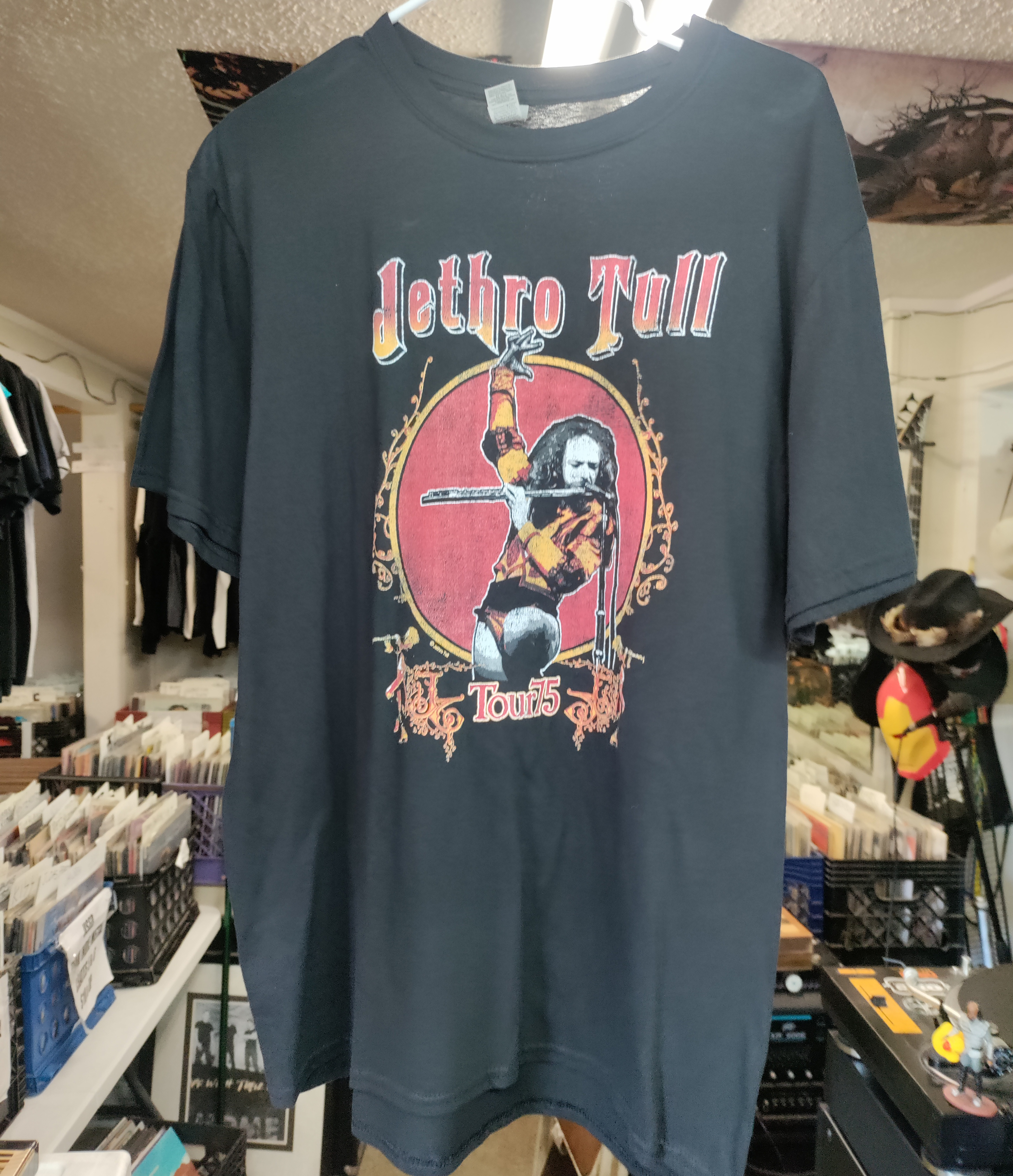 Jethro Tull Tour 1975 Tshirt LargeNEW