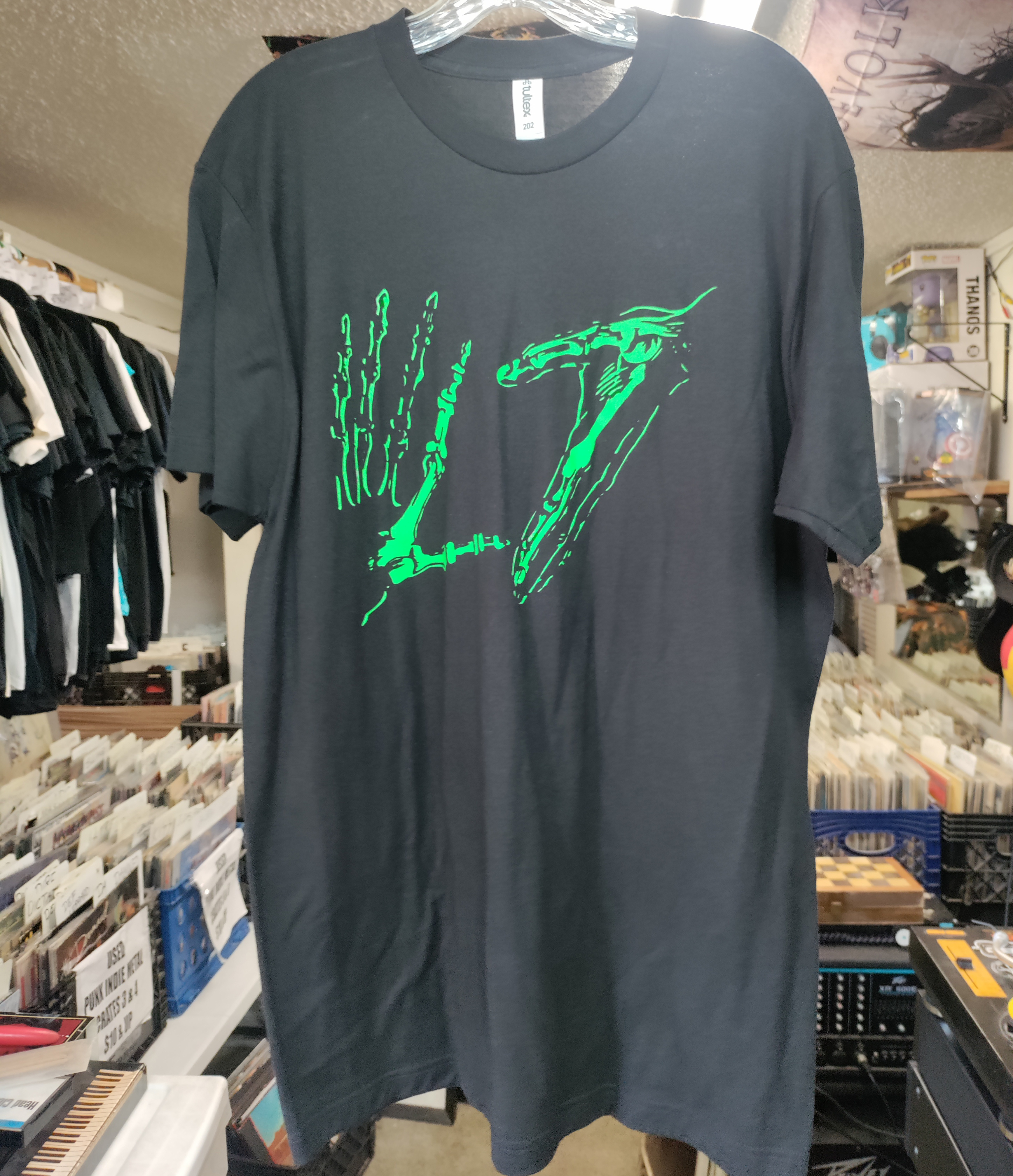 L7 Logo Tshirt Large NEW