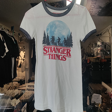 Stranger Things Ringer Tshirt Small USED